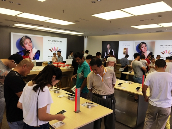 華為即墨首家體驗店盛大開業，青島服務體驗再升級